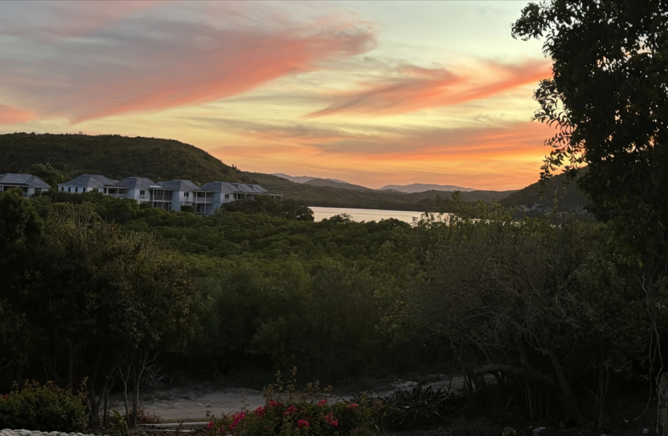 How to get 55% off a private pool room in the Caribbean: Escape at Nonsuch Bay